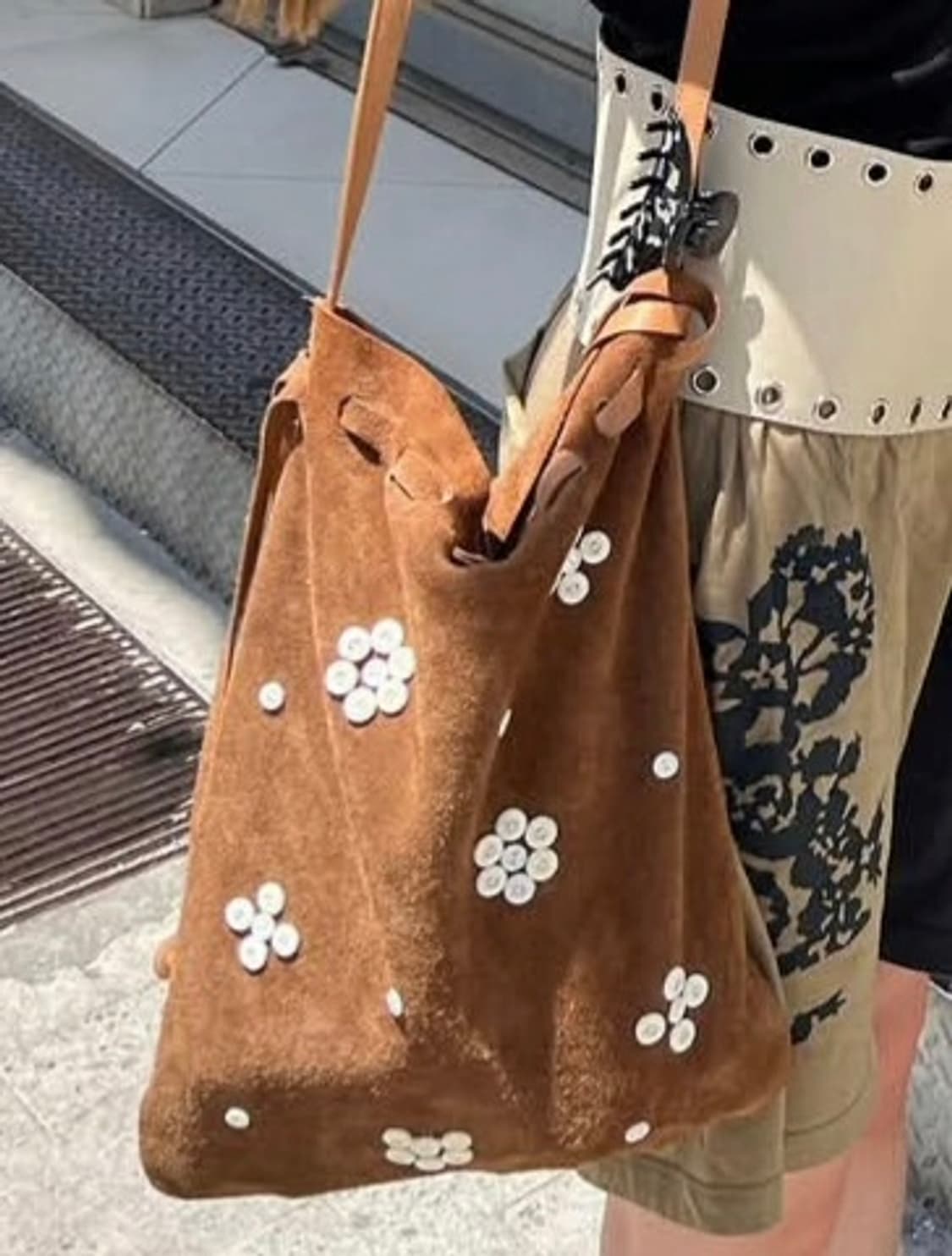 BODE 스웨이드 백 구합니다 상품이미지1