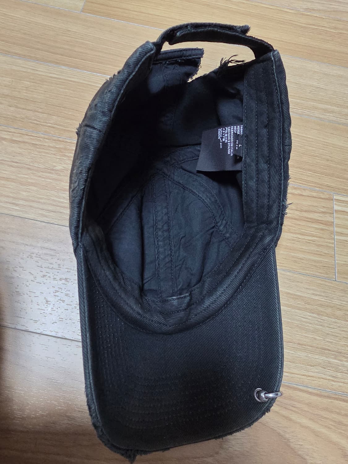 발렌시아가 디스트로이드 피어싱 볼캡 상품이미지3