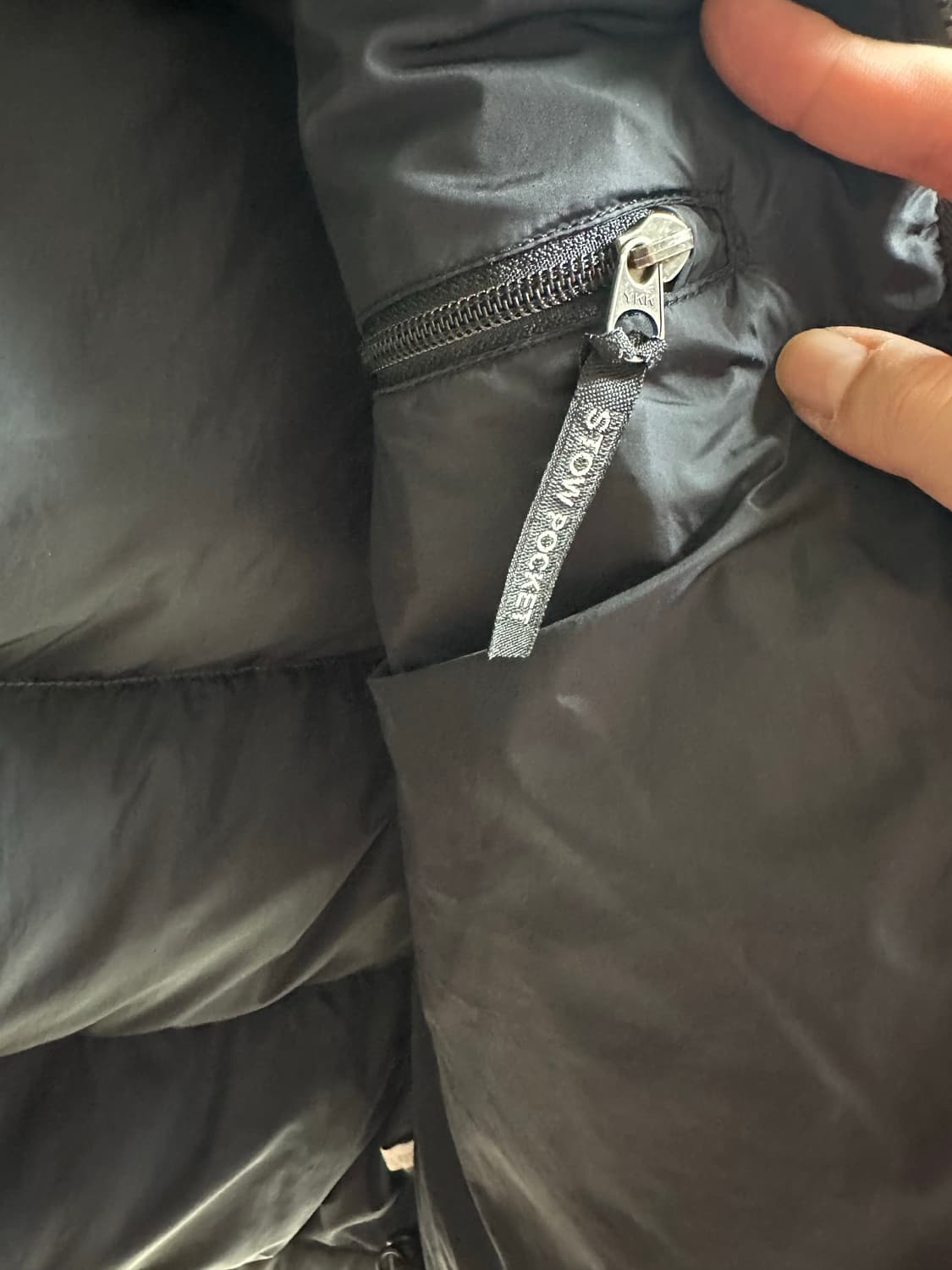 NORTHFACE 노스페이스 차콜 중앙 로고 조끼 패딩 상품이미지8