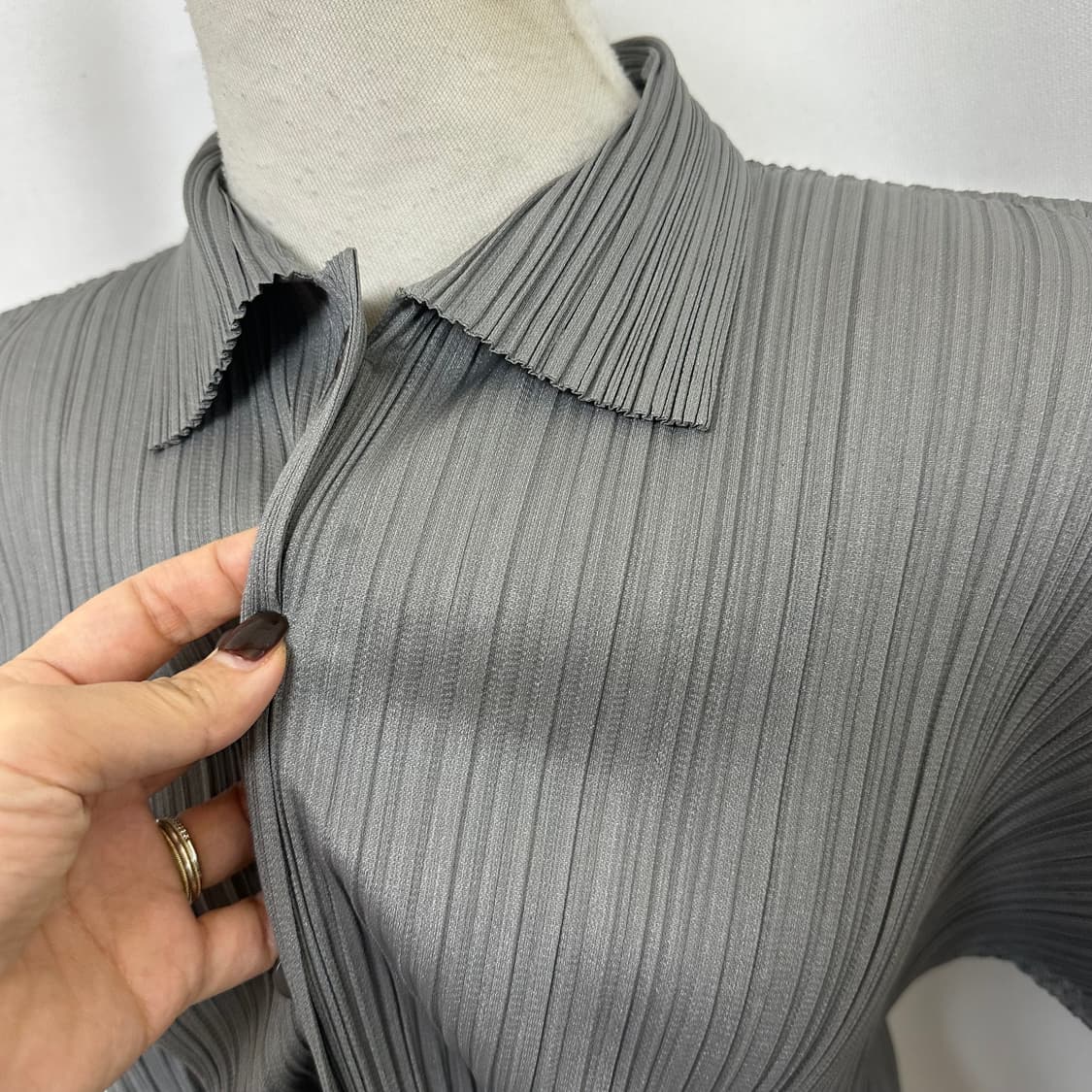 플리츠플리츠 여자 스판 주름 가디건 (44-55추천) EOI 상품이미지3