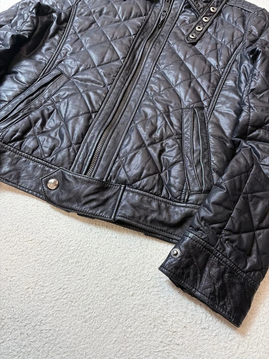 버버리 00's Y2K 하이넥 가죽 배색 퀼팅 자켓 PN6858 상품이미지4
