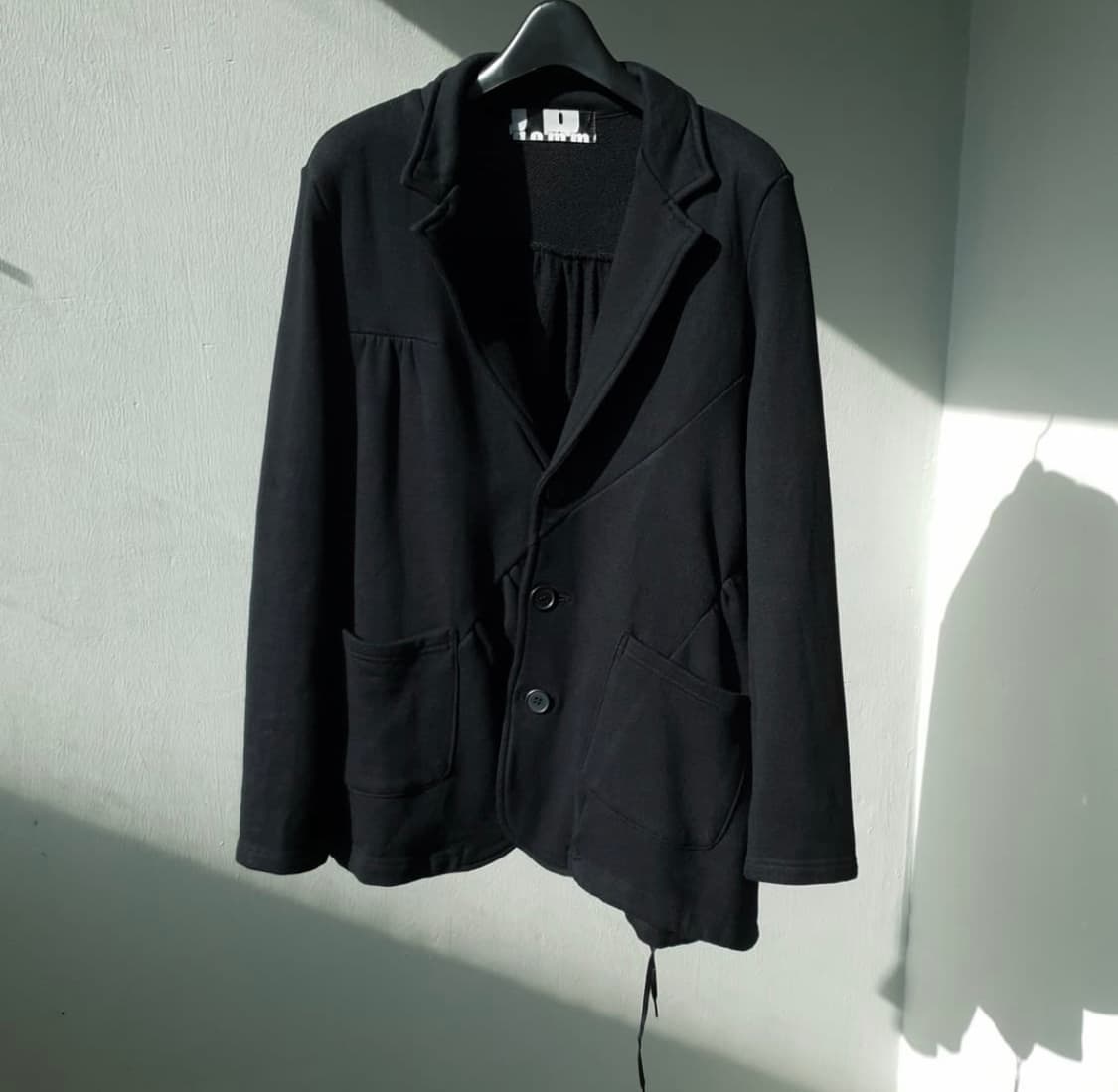 고무 드레이프 블레이저 상품이미지1