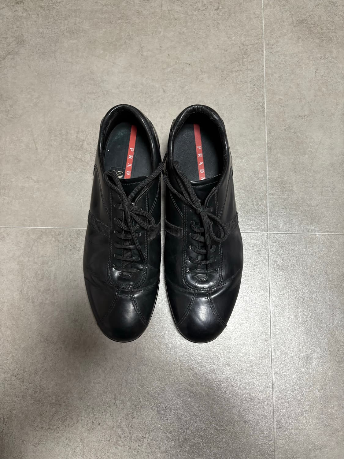 프라다 빈티지 레더 스니커즈 (265) 상품이미지1