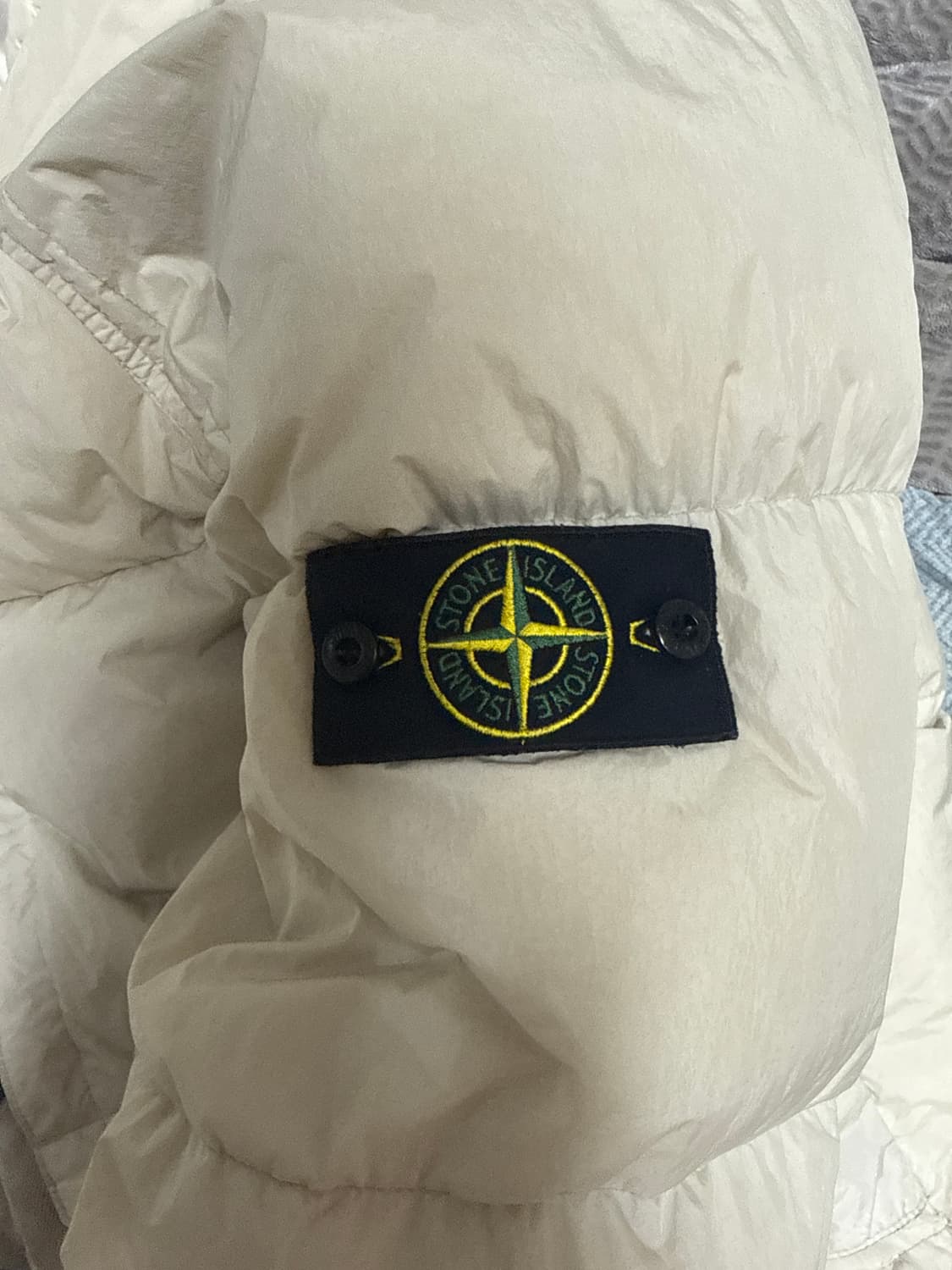 스톤아일랜드 크링클립스 23fw/L/네고가능/와펜상태 최상 상품이미지4