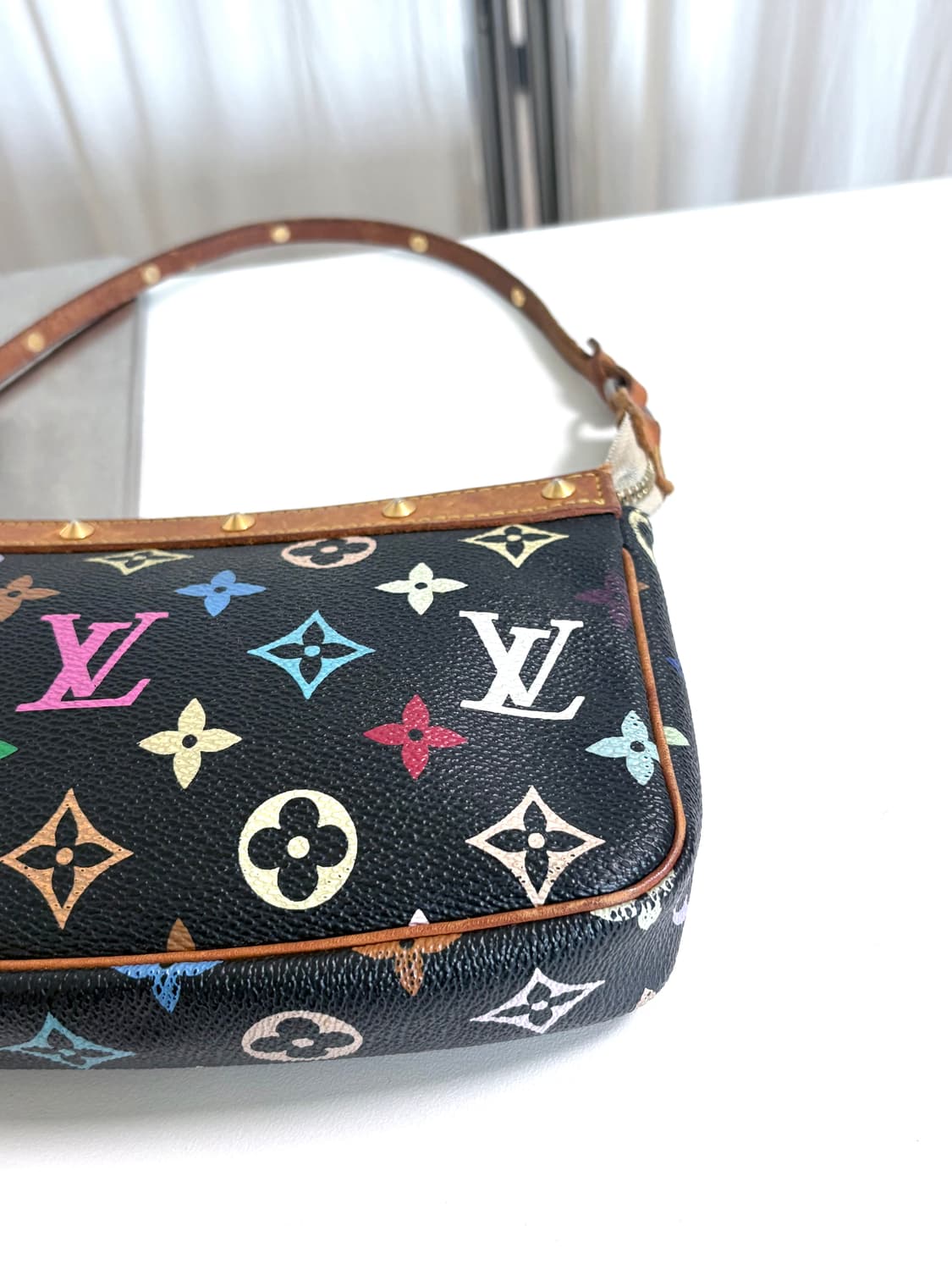 루이비통 멀티컬러 포쉐트백 상품이미지8