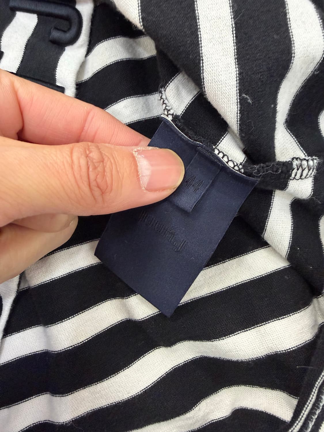 정품) 준지 오버핏 자수 레터링 긴팔티 44 상품이미지8