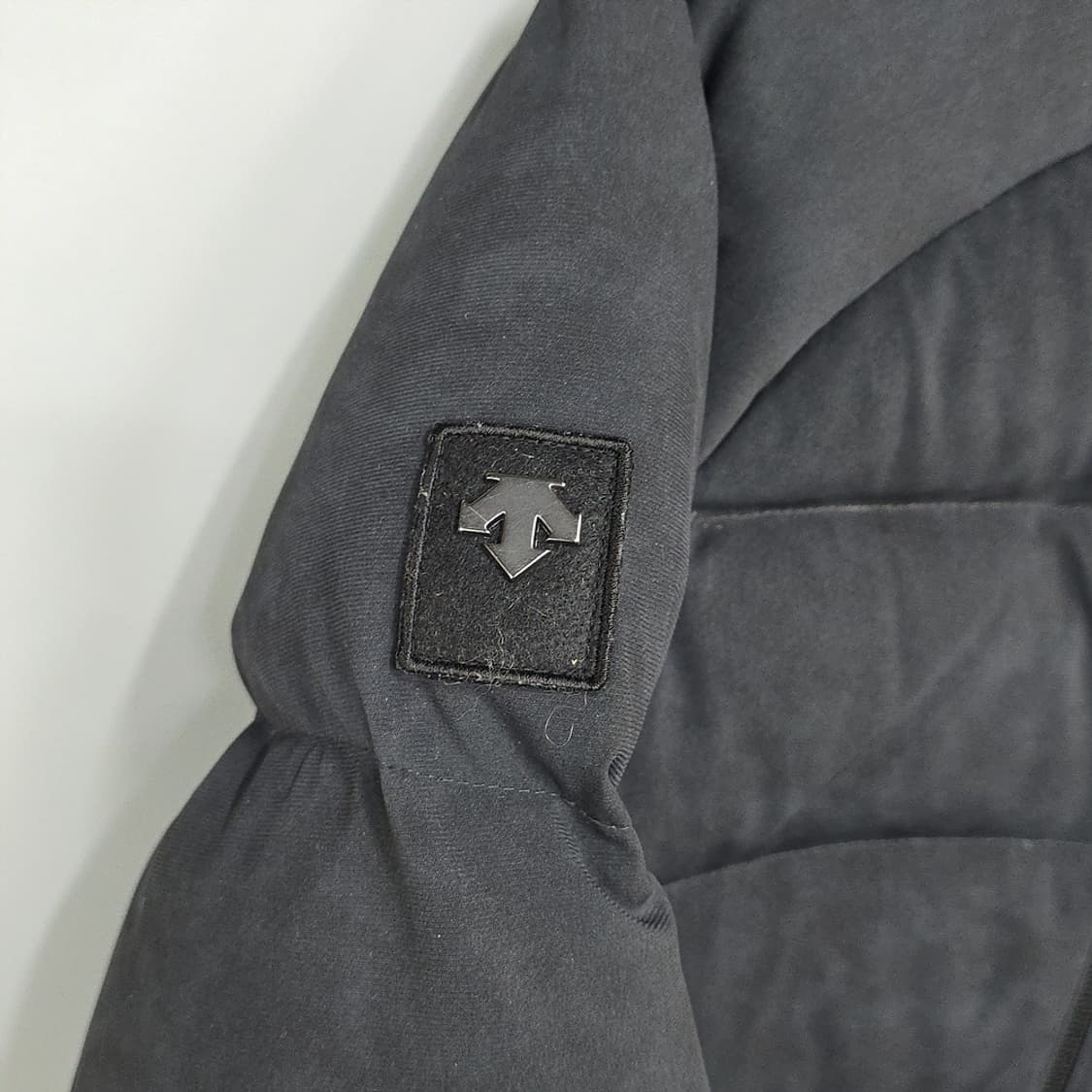 데상트(Descente) 히트나비 패딩 105 상품이미지3