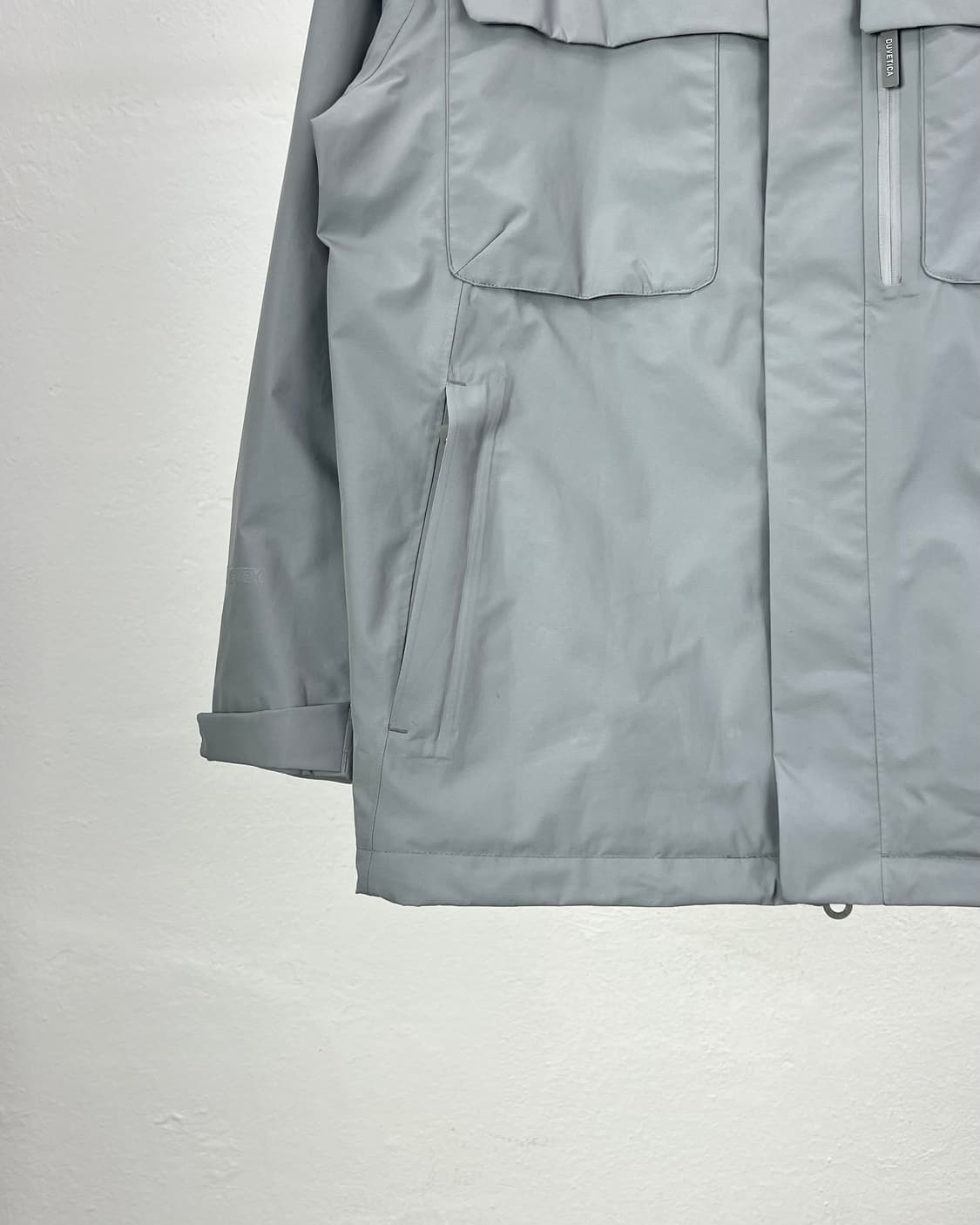 듀베디카 그레이 고어텍스 아웃포켓 카레지네 후드 자켓 상품이미지4