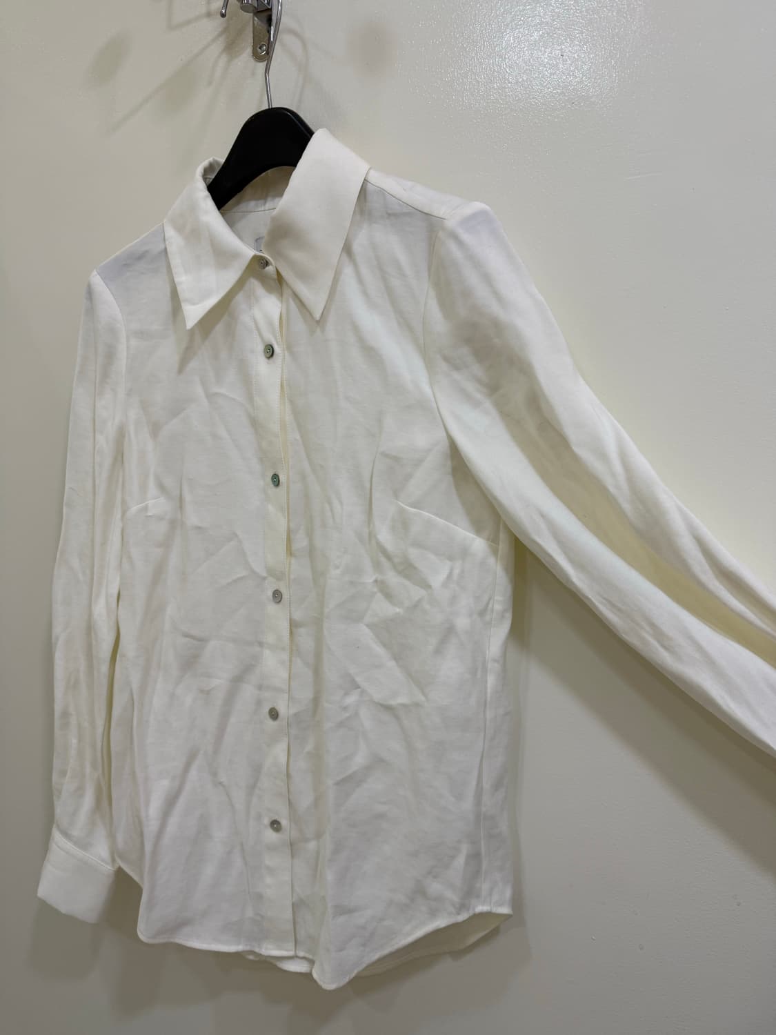 앤아더스토리즈 화이트 셔츠 정품 상품이미지2