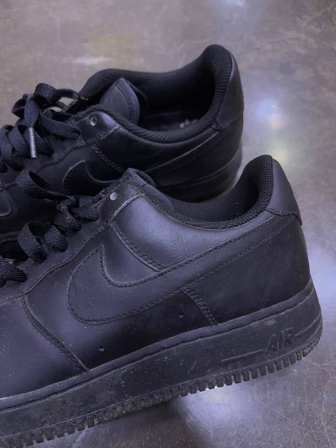 나이키 에어포스 1 07 트리플블랙 로우 265 상품이미지7