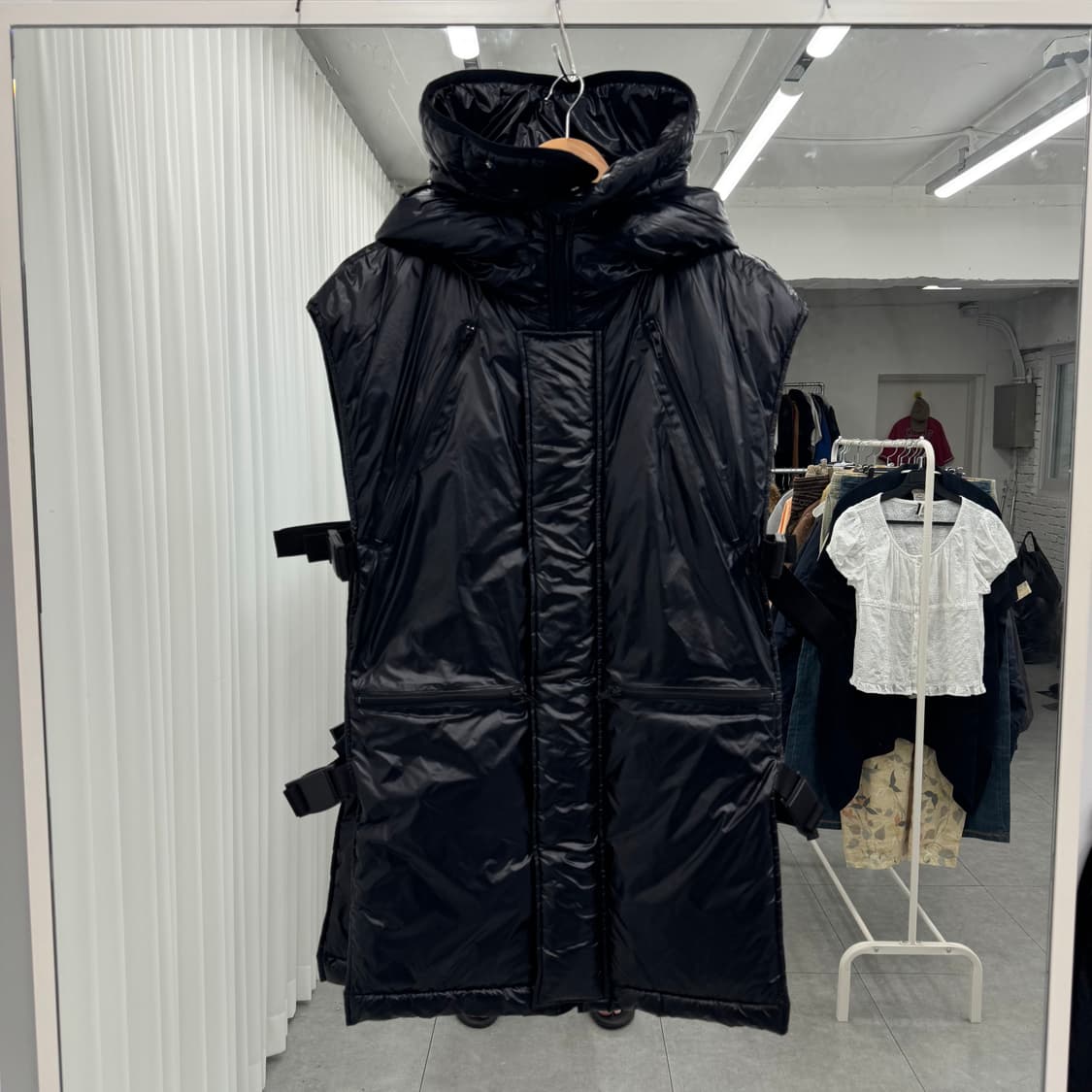올모스트블랙 조끼 패딩 상품이미지2