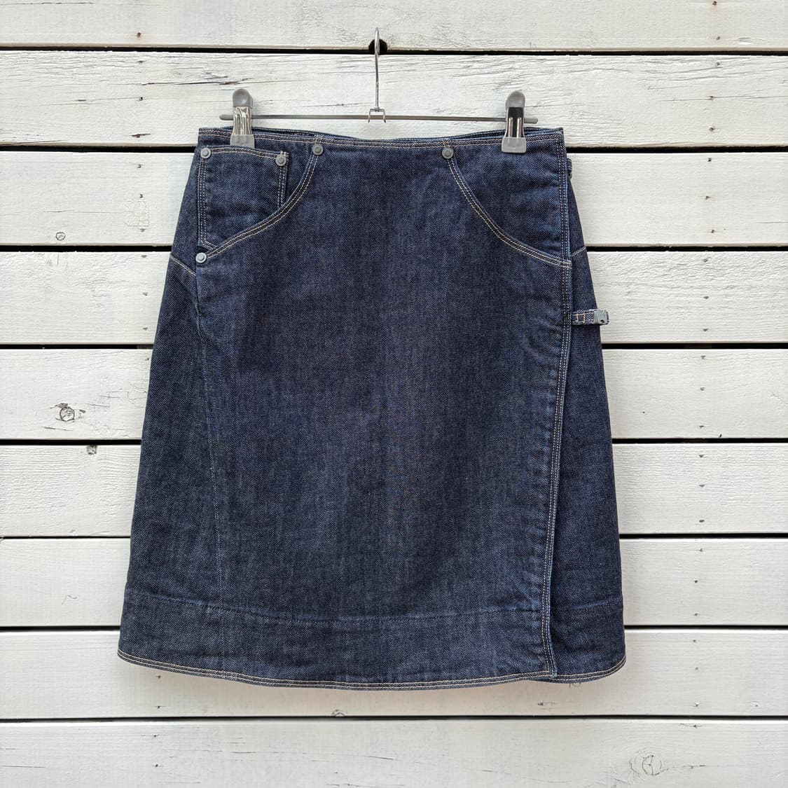 Levi’s 리바이스 엔지니어드진 랩 데님 스커트 상품이미지1