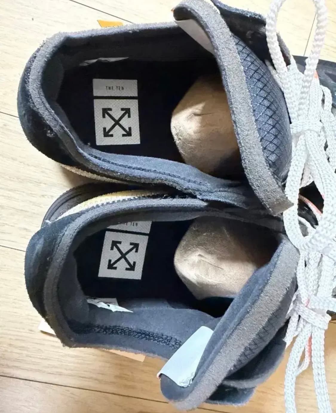 나이키 오프화이트 V2 에어포스 블랙 상품이미지3