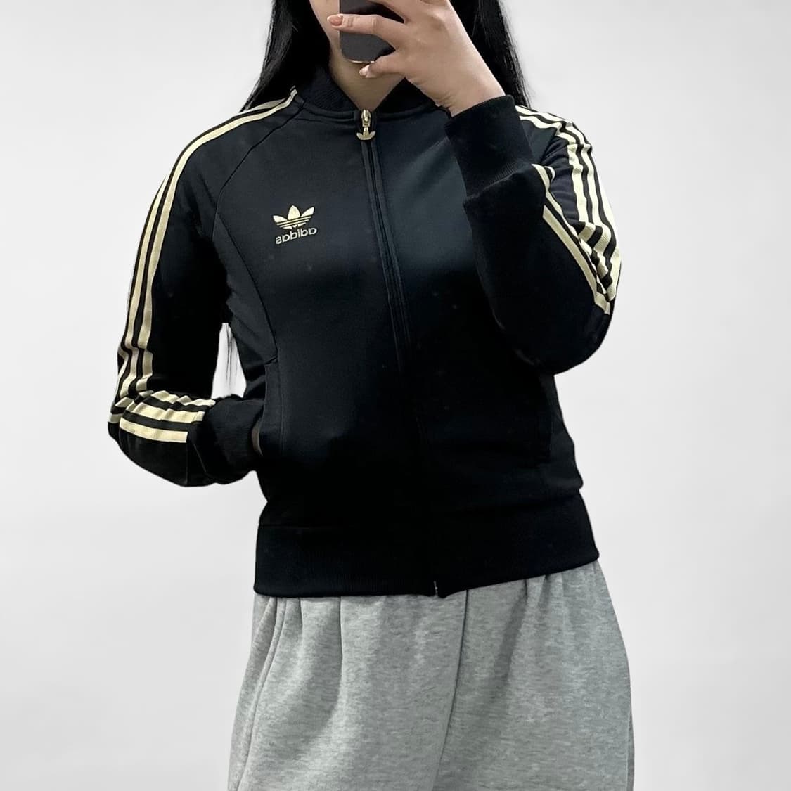 아디다스 우먼스 트레포일 트랙탑 져지 블랙 골드 상품이미지1