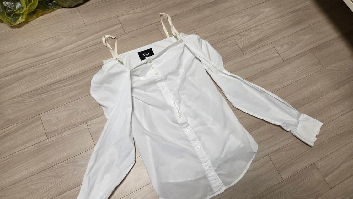 돌체앤가바나 리본 화이트 슬리브리스 블라우스 상품이미지3