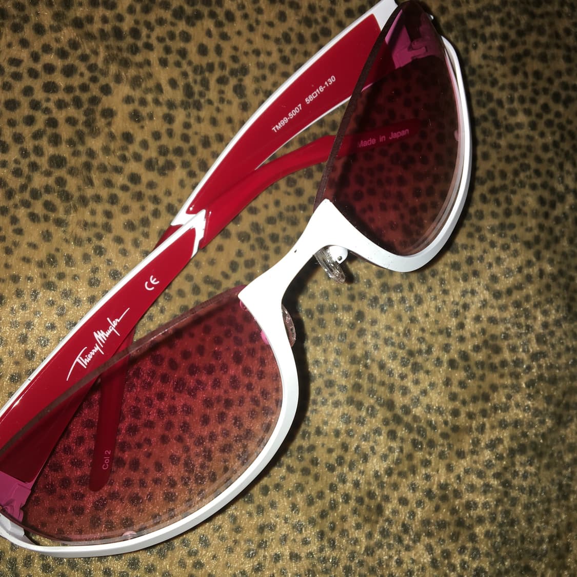 Thierry Mugler 별 안경 상품이미지5