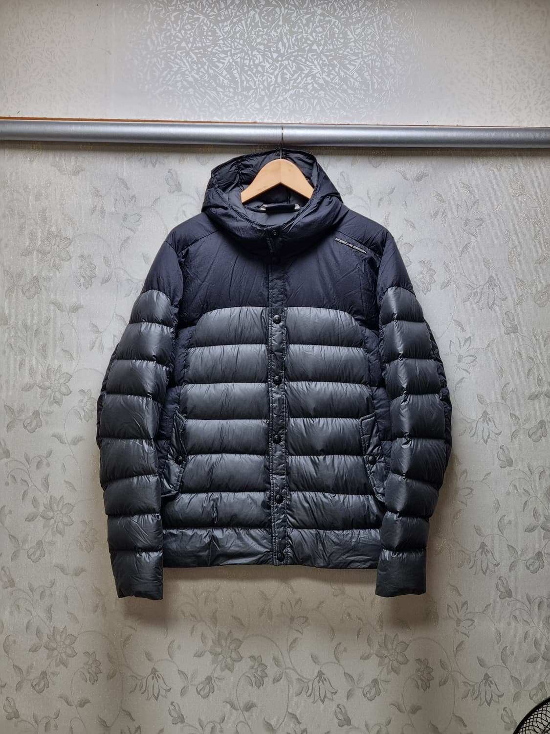 [m/100] 아디다스 포르쉐 콜라보 다운패딩 후디 상품이미지1