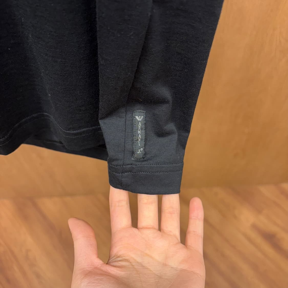 아르마니 진스 반팔 티셔츠 이탈리아 국기 브러시 스트로크 프린팅 블랙 상품이미지4