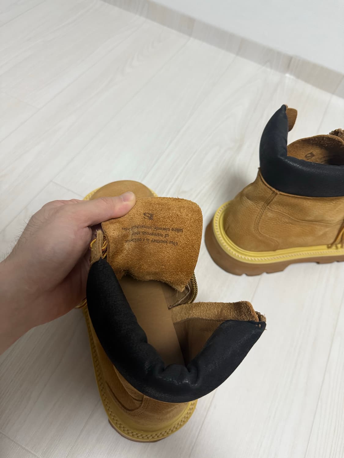 쏘유레슈어 벨루가 카멜 260size 상품이미지4