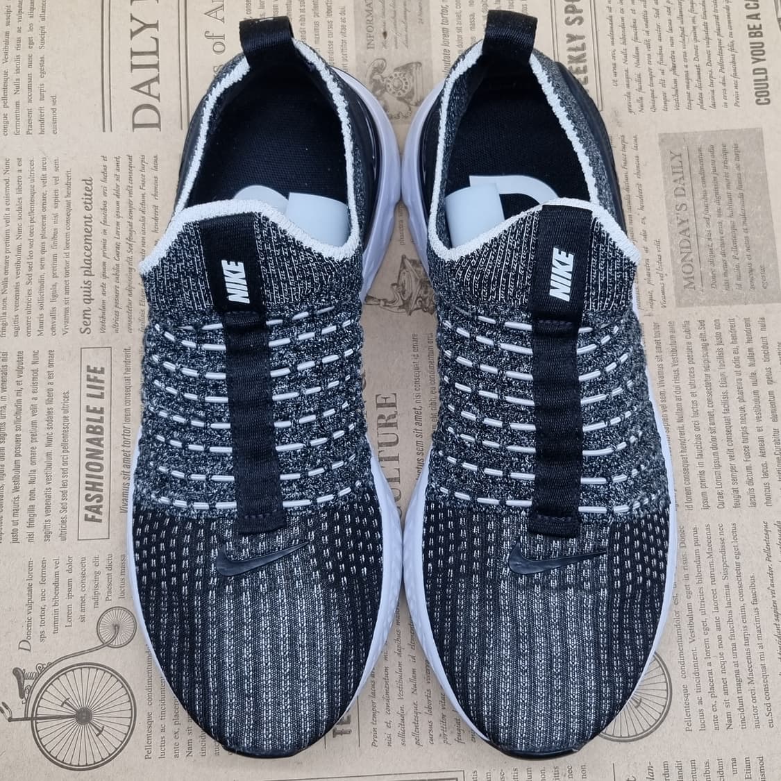 나이키 리액트 팬텀 런플린이니트2 230 상품이미지2