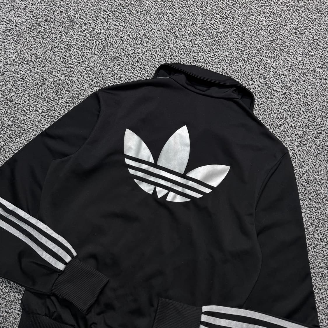 Name : 아디다스 실버로고 사이드라인 블랙컬러 져지 :)  상품이미지4