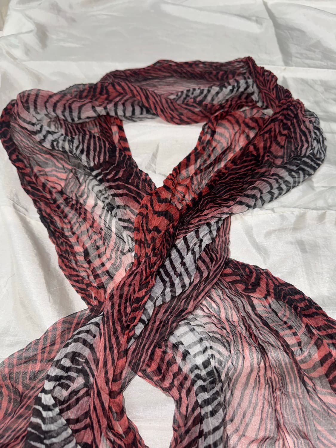 Red color zebra design scarf 상품이미지3