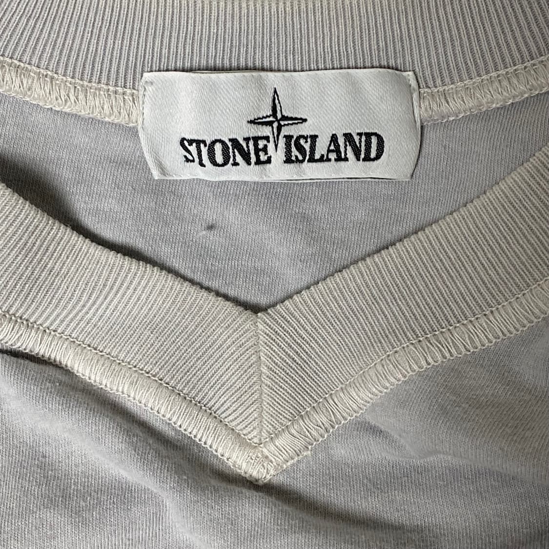 스톤 아일랜드 브이넥 반팔 L 상품이미지4