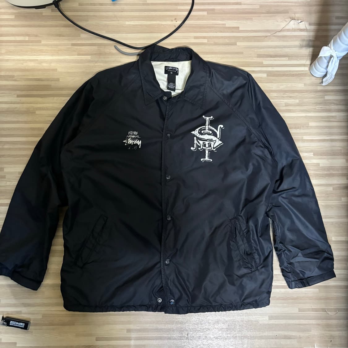 스투시(Stussy) 인터내셔널 올드스쿨 코치 자켓 (블랙) 상품이미지1
