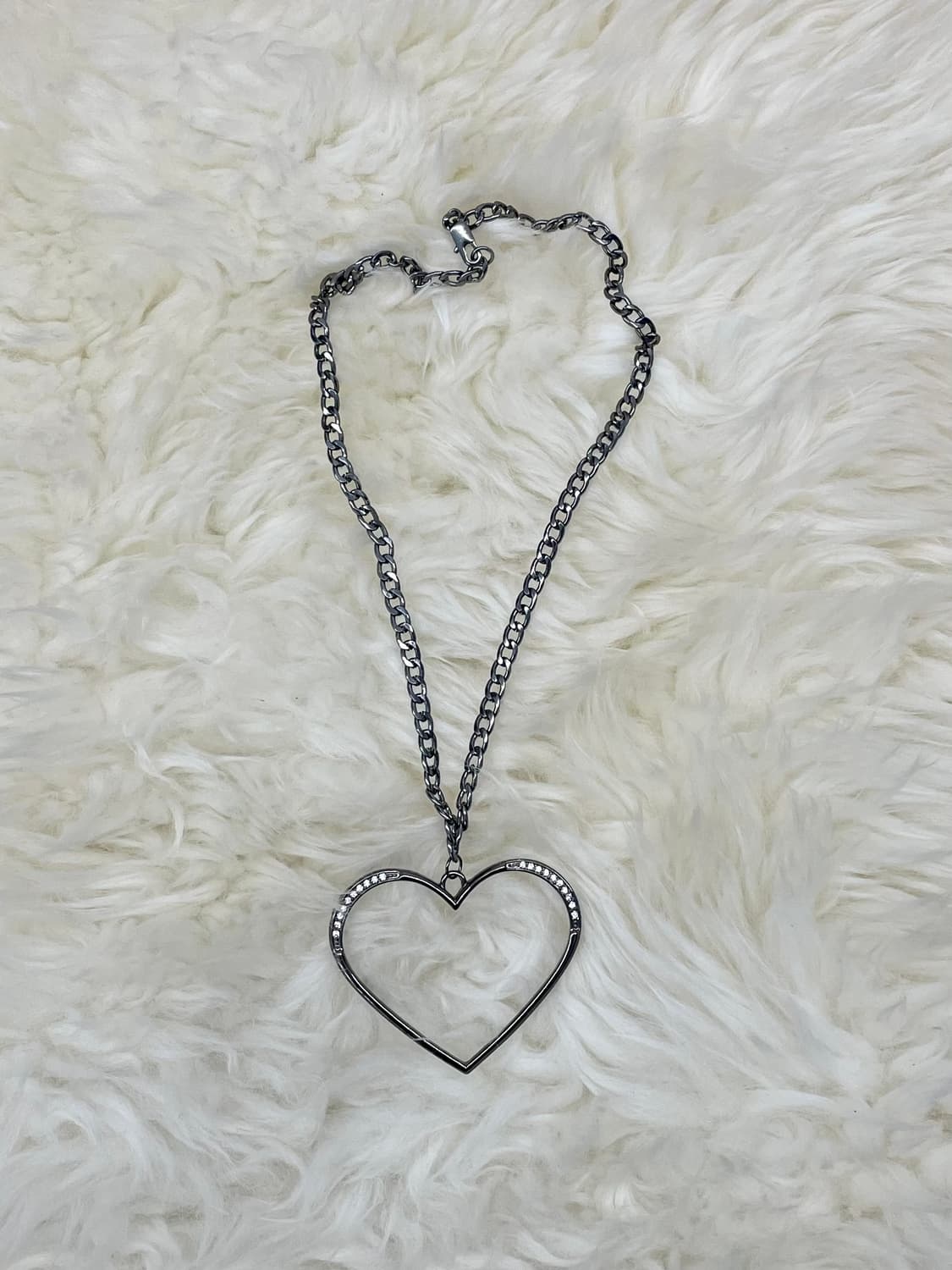 볼드 하트 큐빅 네크리스 상품이미지1