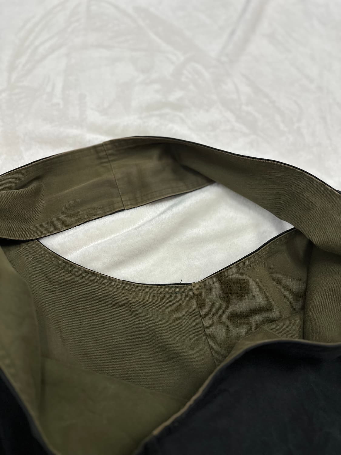 (OS)언더커버 98SS 리버시블 코튼 호보백 블랙카키 상품이미지5