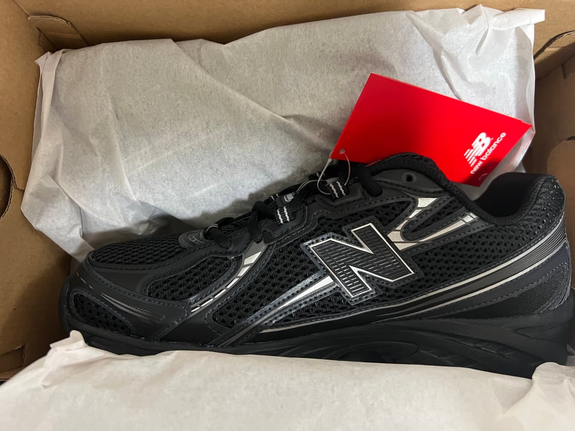 뉴발란스 740 블랙실버 265 팝니다 상품이미지1