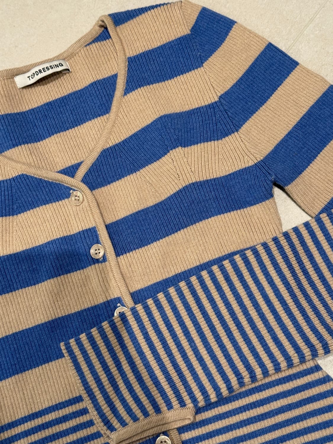 탑드레싱 에이블리 골지 단가라 니트 가디건 상품이미지1