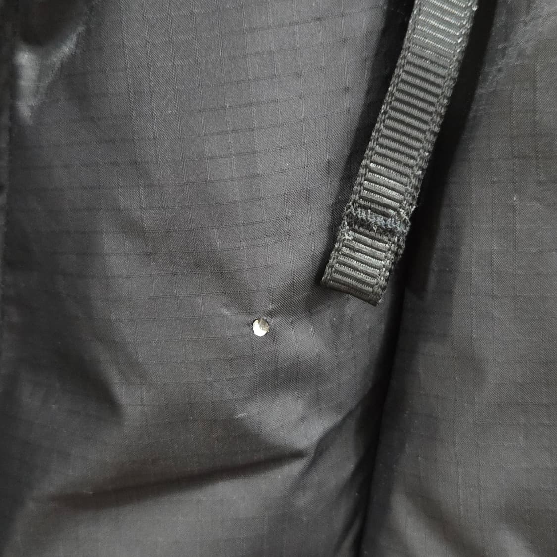 트래블 스티치 다운 후드패딩 블랙 M 상품이미지5