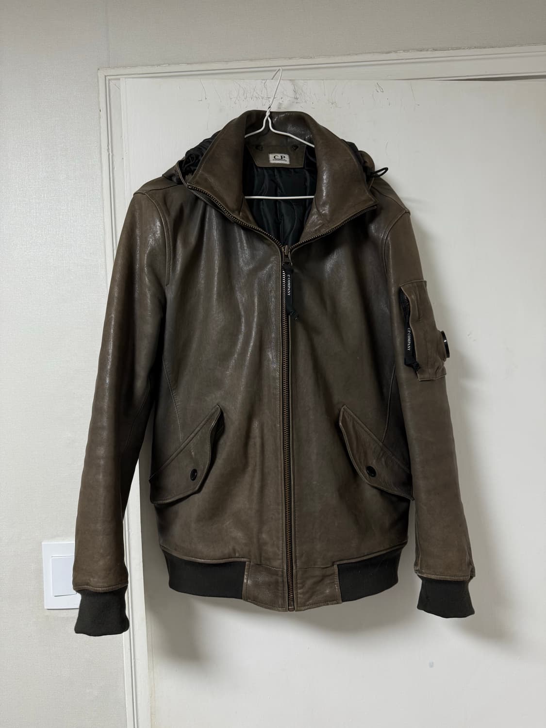 C.P Company 고글후드 분리형 아카이브 양가죽자켓 상품이미지2