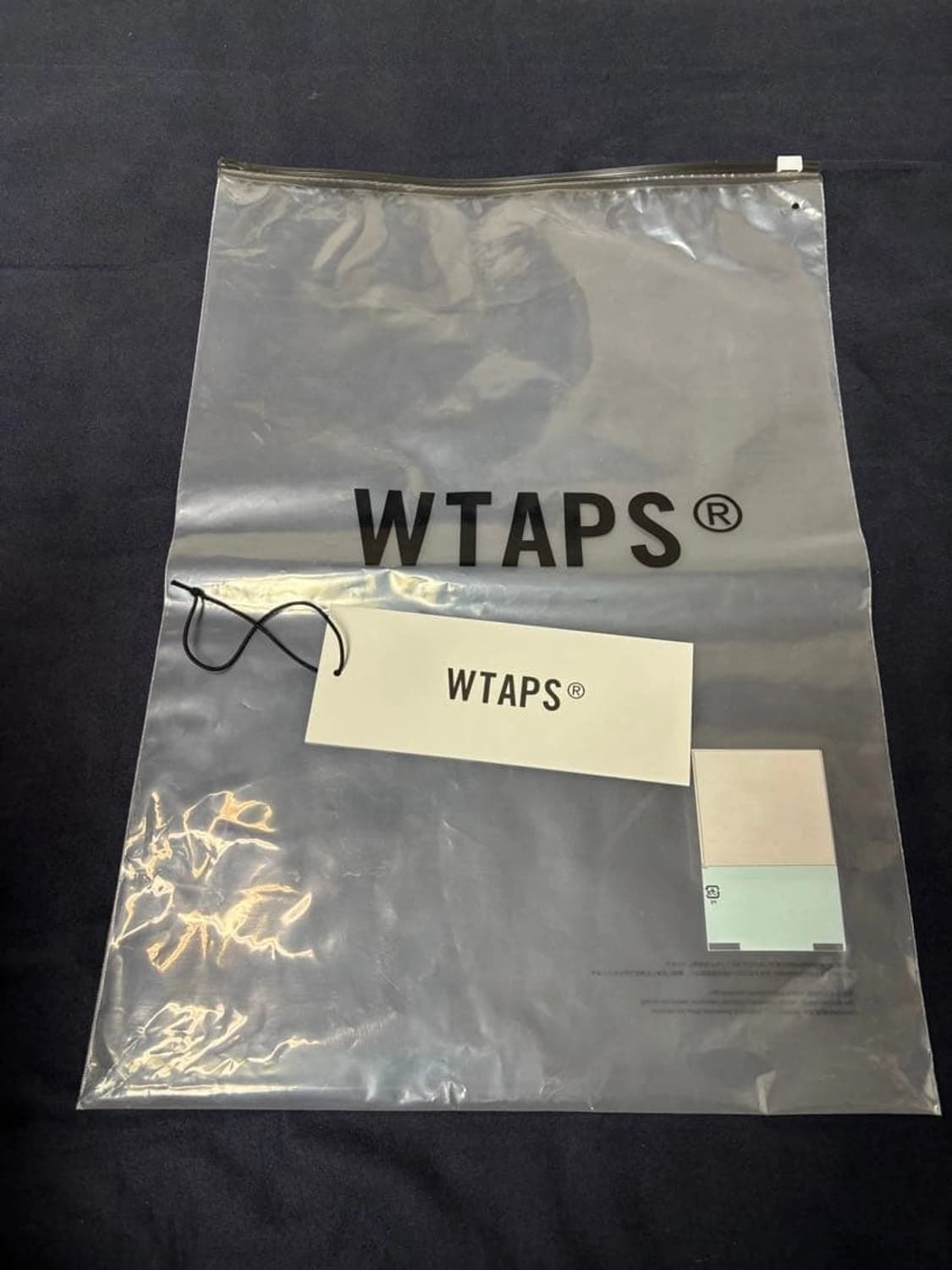 더블탭스 아카데미 로고 후드티 상품이미지6