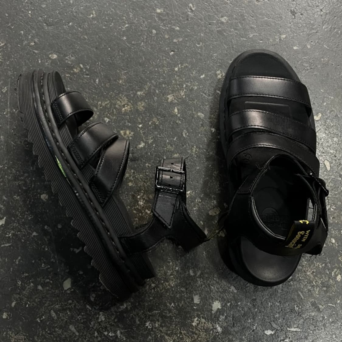 240 닥터마틴 블레어 샌들 상품이미지1