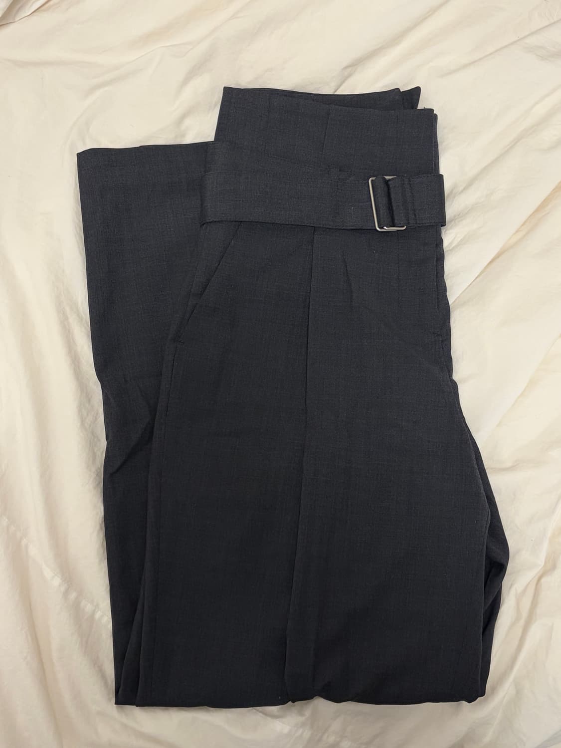 ORE 오어 핀턱 슬랙스 차콜 상품이미지4