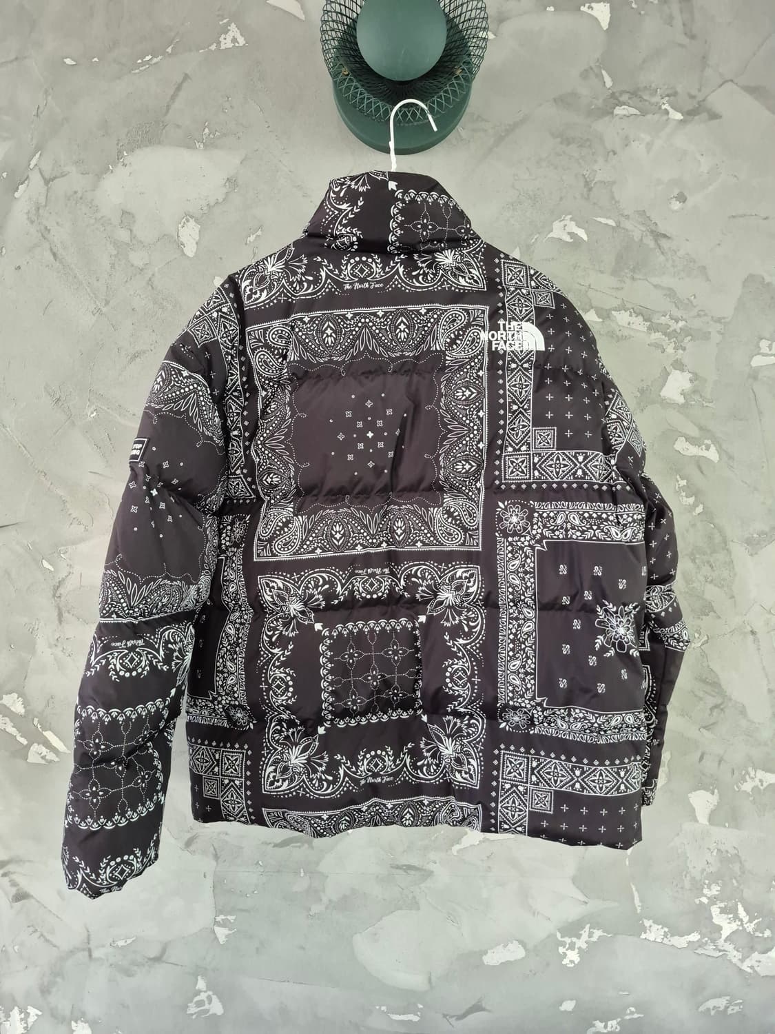 노스페이스 페이즐리 눕시 패딩 L(100) 5회미만착용 상품이미지4