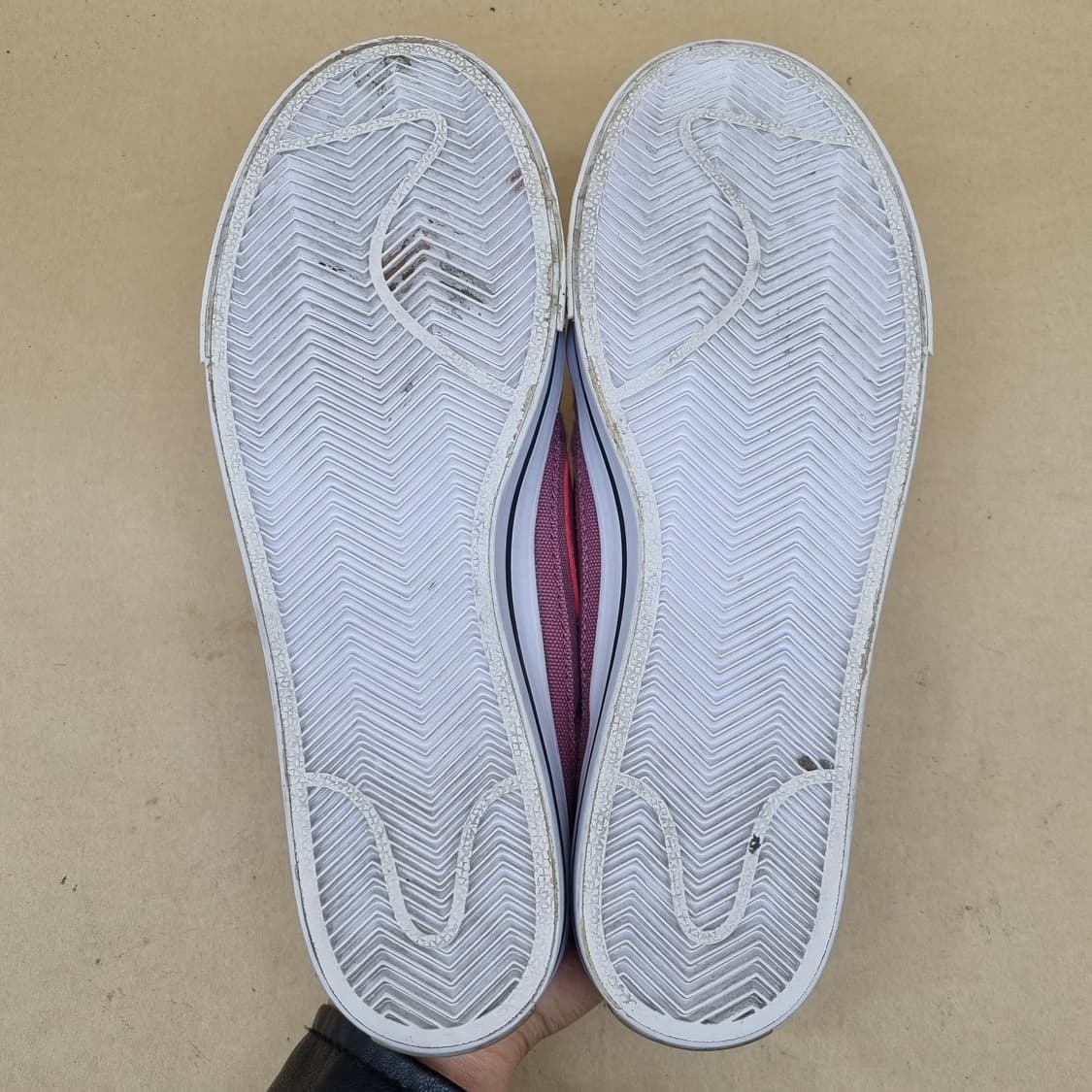 나이키 코트레거쉬 뮬235 상품이미지3