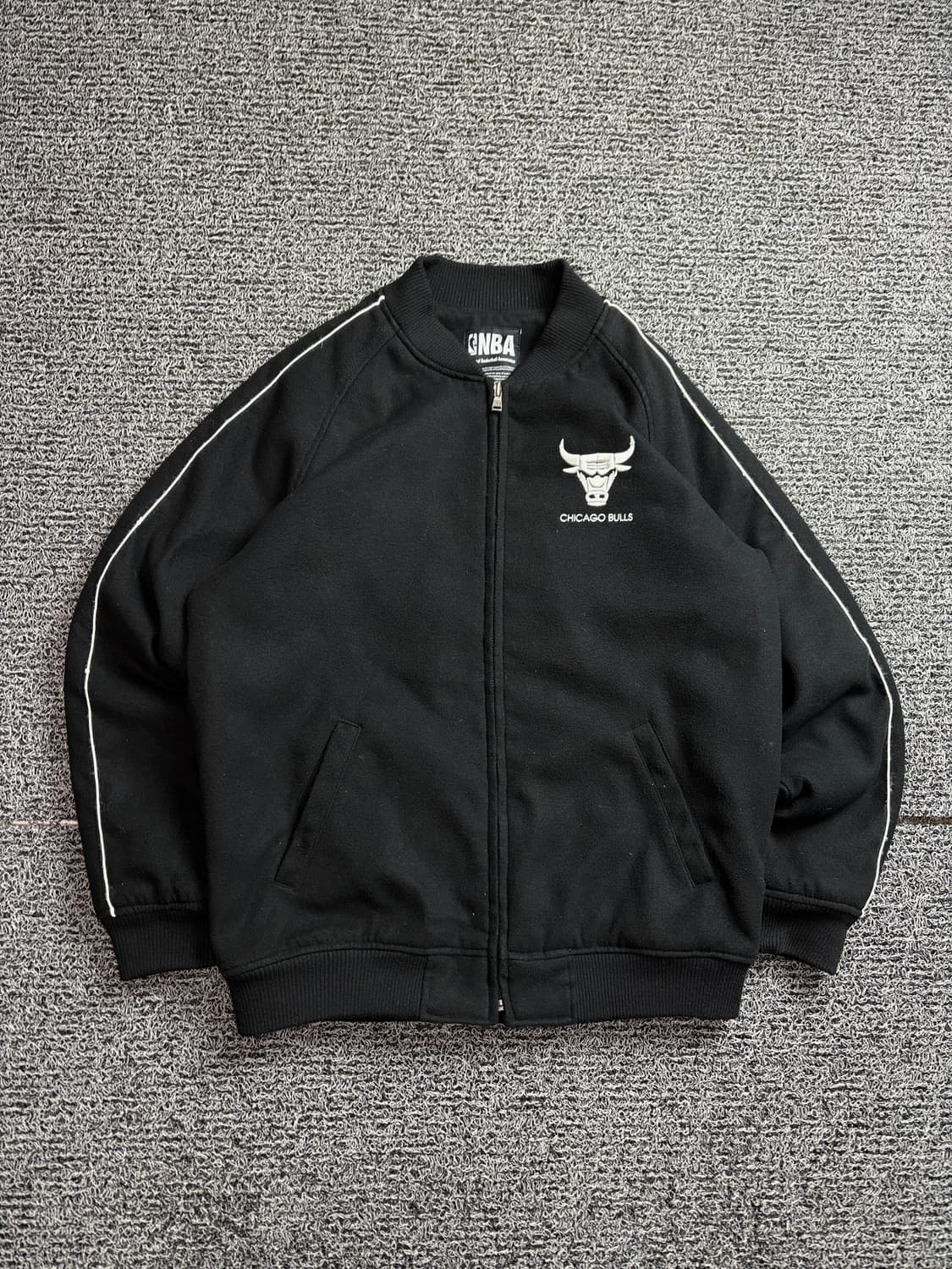 NBA 시카고 불스 울 바시티 자켓 블랙 2176 상품이미지2