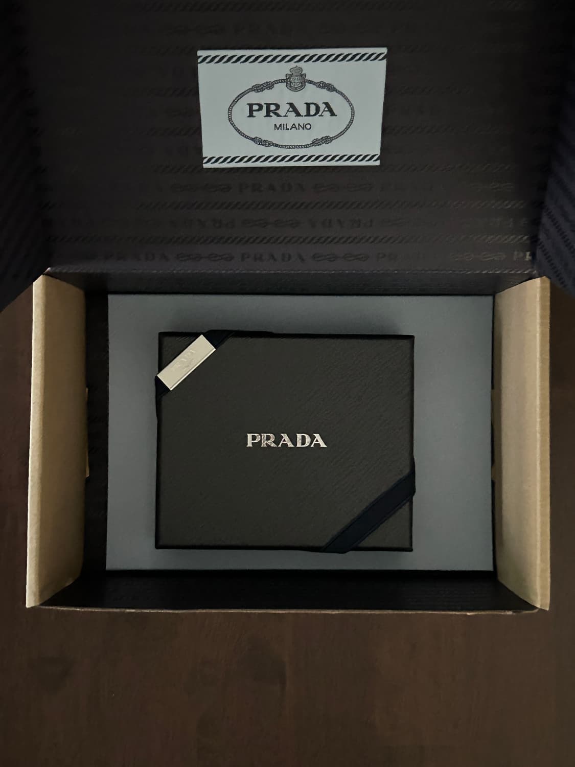 PRADA 카드지갑 상품이미지1