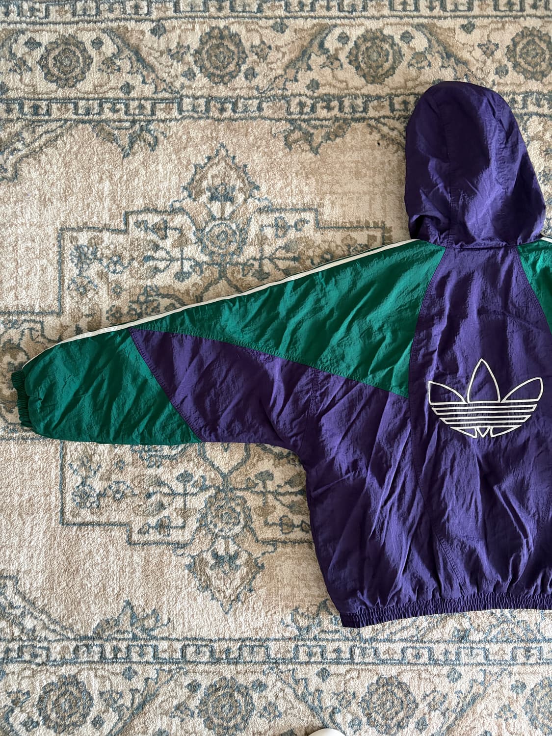 아디다스 올드스쿨 바람막이 누빔점퍼 상품이미지9