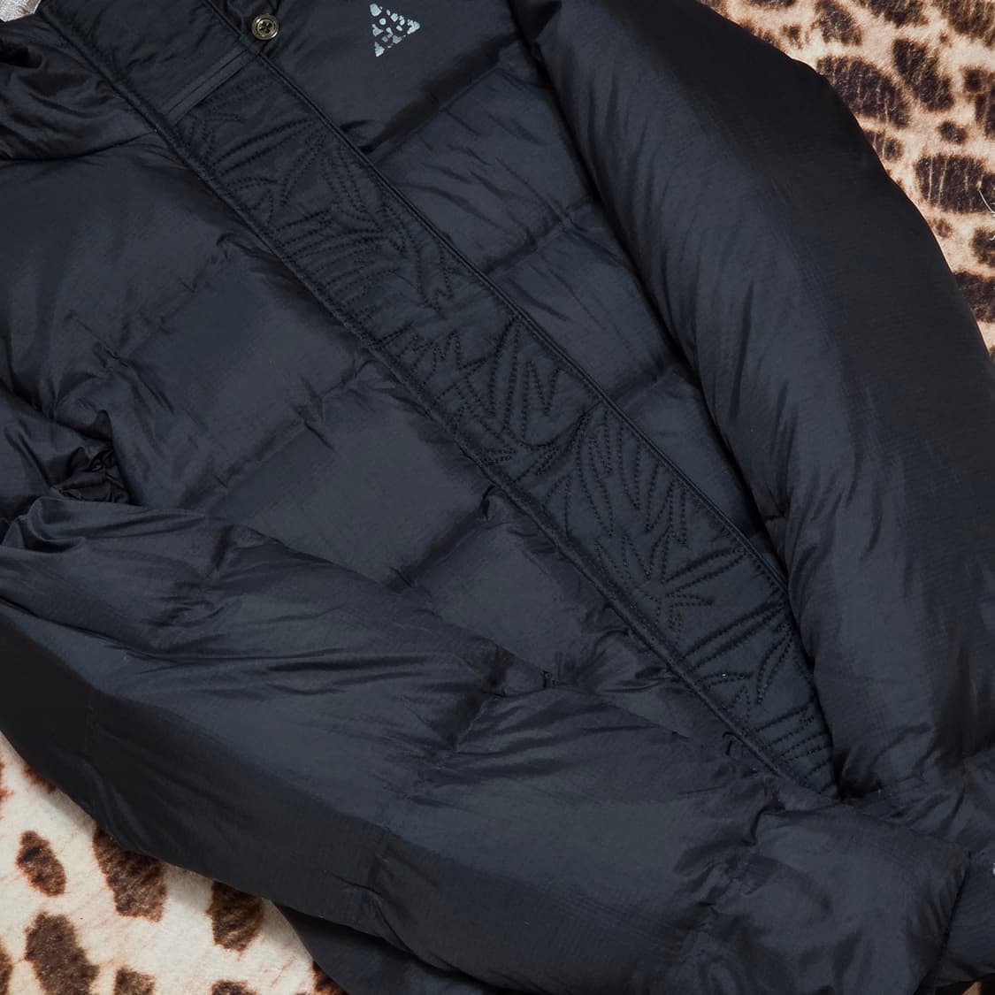 나이키 ACG 구스다운 퍼후드 블랙 패딩 상품이미지8