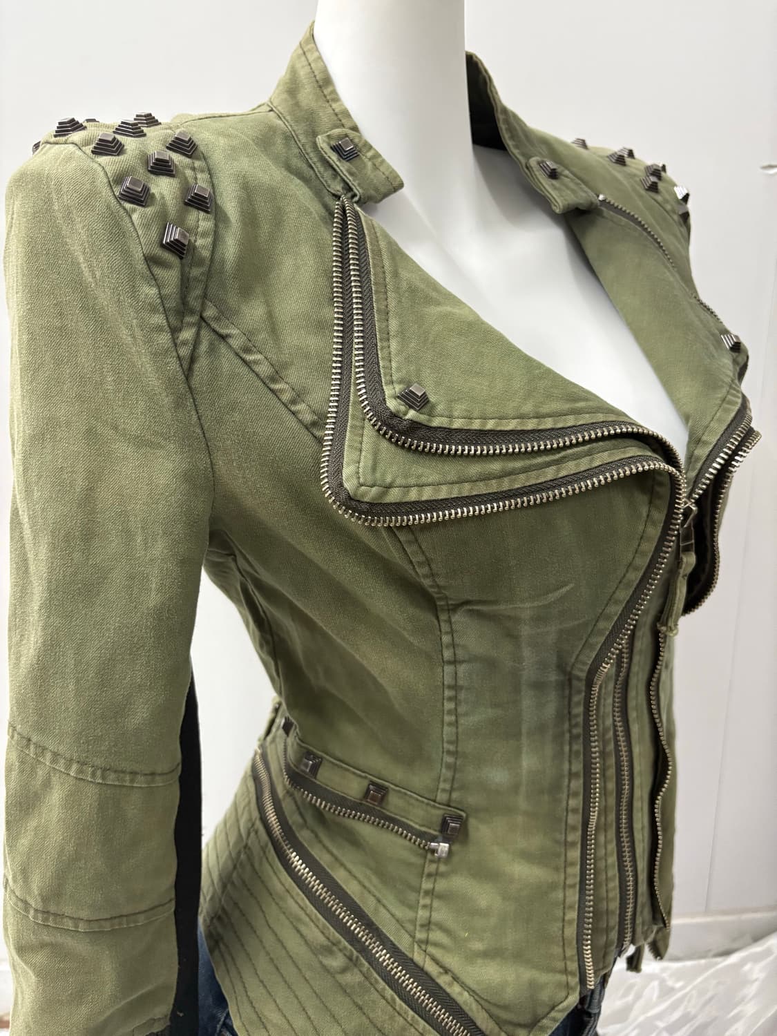 Y2K 스터드 포인트 언발 자켓 상품이미지5