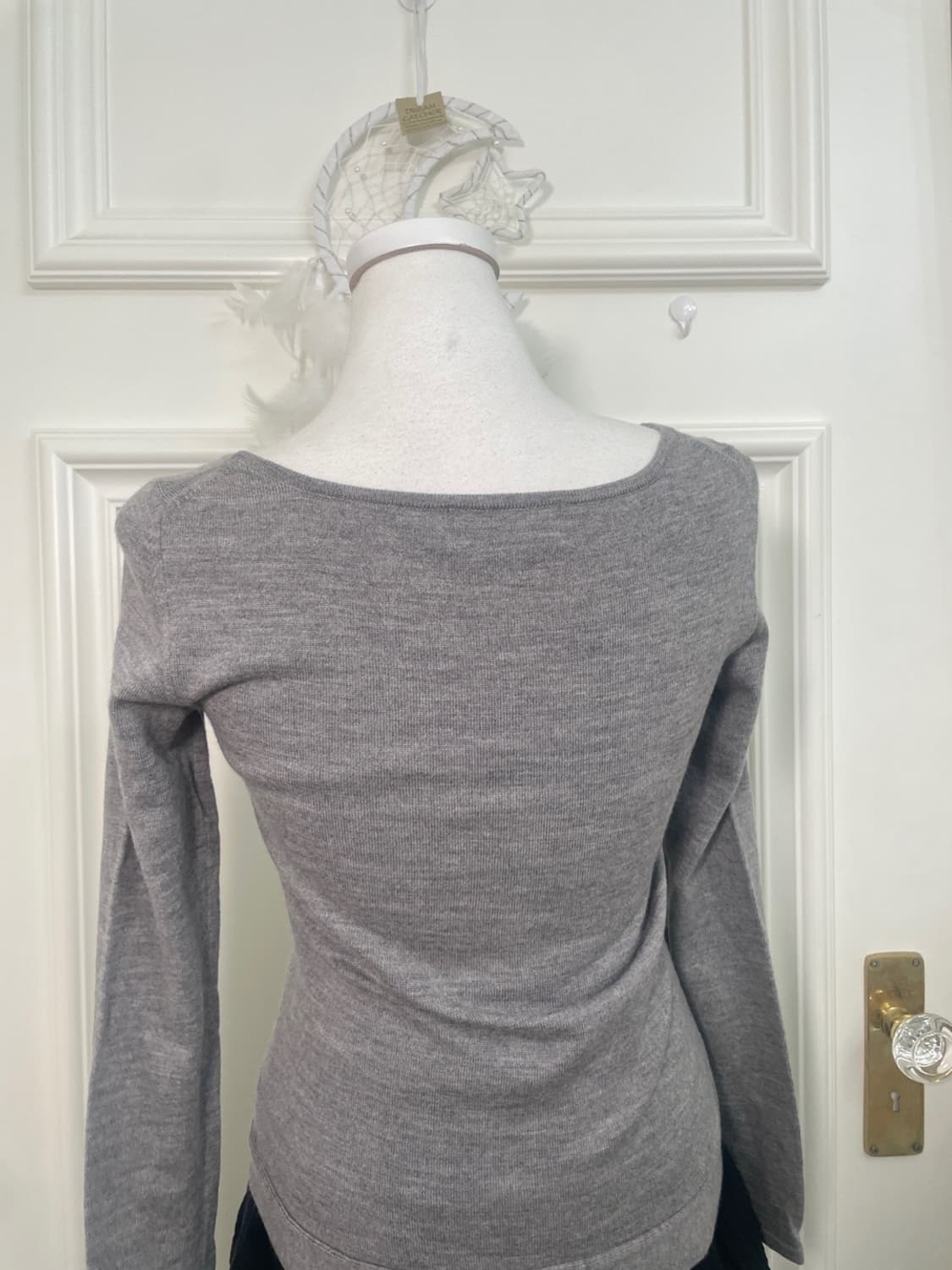 gray bow point slim wool knit top 상품이미지4