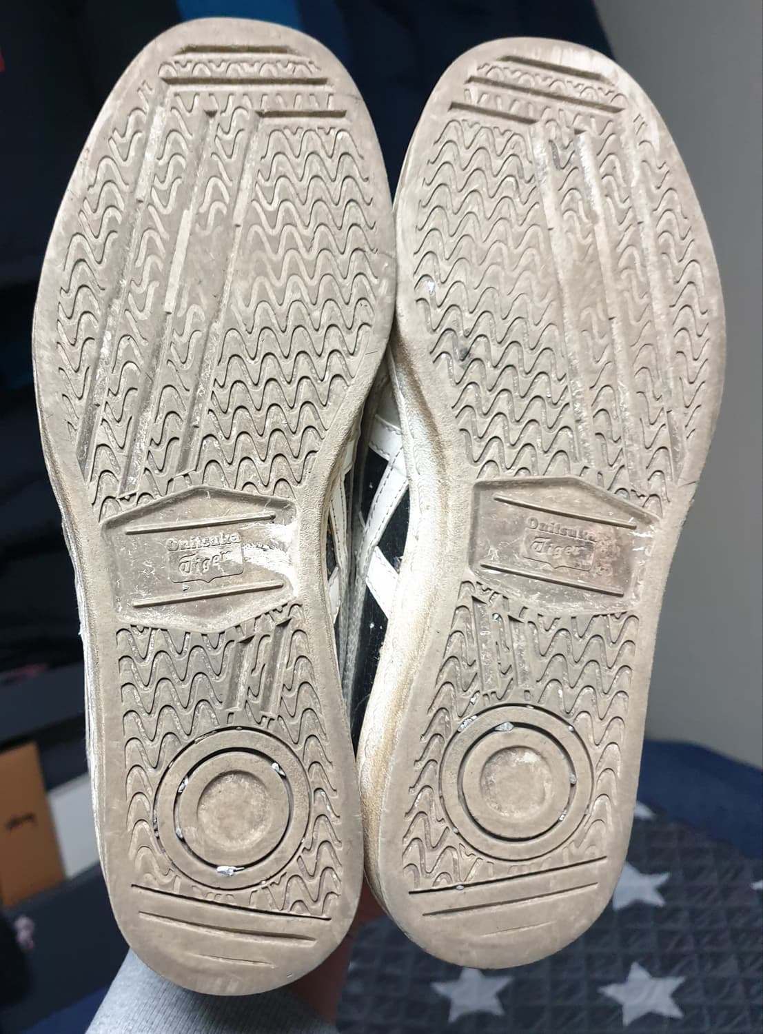 오니츠카타이거 GSM 실버 스니커즈 (250) 상품이미지5