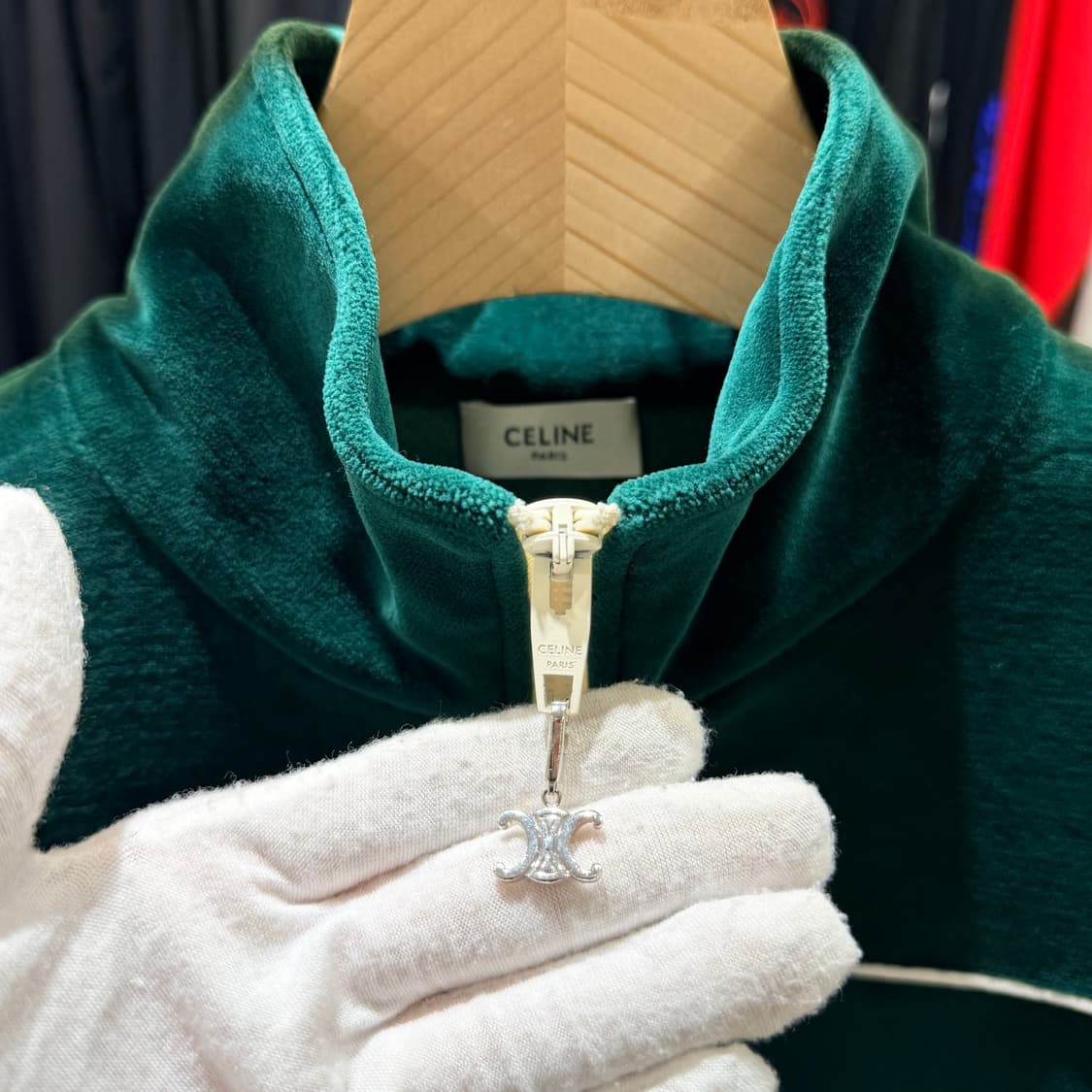 XS사이즈 / 셀린느 벨벳 트랙자켓 집업 그린  상품이미지4