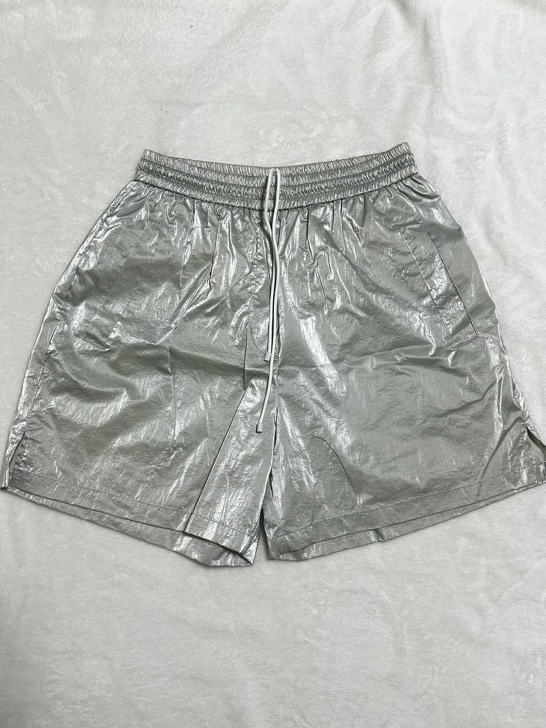 아모멘토 silver foil pants 상품이미지6