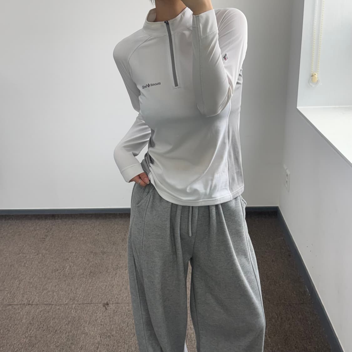 Mont bell 몽벨 반집업 화이트 롱슬리브 상품이미지1