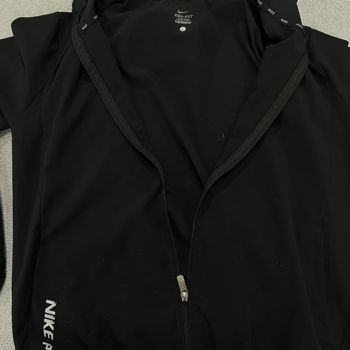 나이키 블랙 바람막이 자켓  상품이미지4